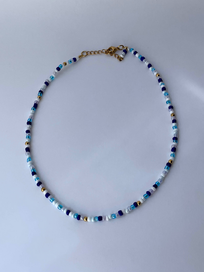 Collier de perles - bleu