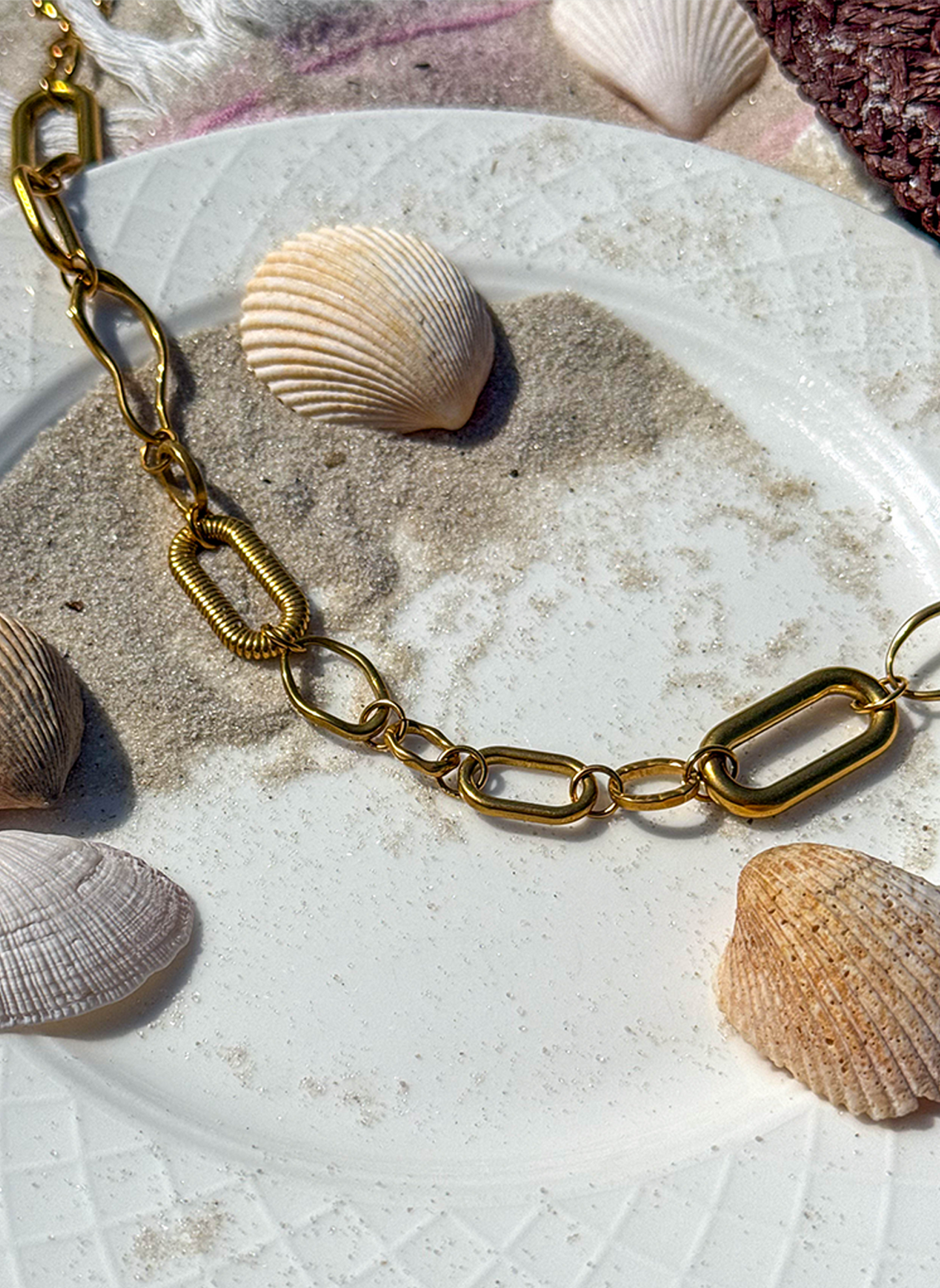 Collier Arun