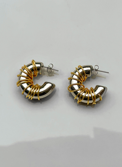 Boucles créoles argentées et dorées