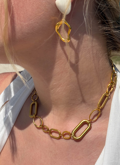 Collier Arun